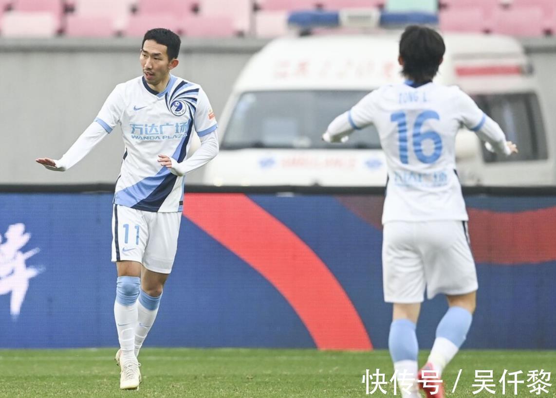 莱昂纳多|1-1!点球绝平!孙国文太抢戏:进球+红牌,中超倒数第2被逼平