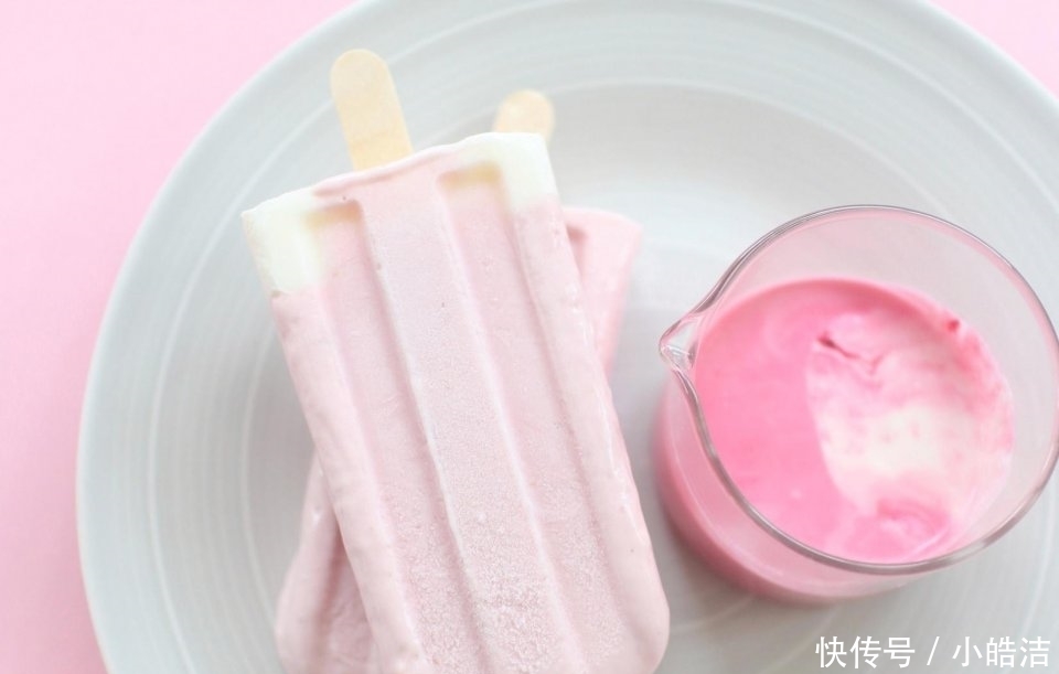 草莓|用平底锅就能做的草莓雪糕,简单零失败,关键口感无冰渣,更好吃