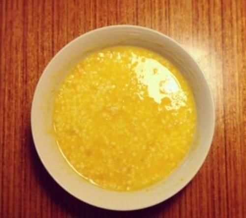 煮小米粥时,直接下锅就“错了”,多加两步,粥又稠又香