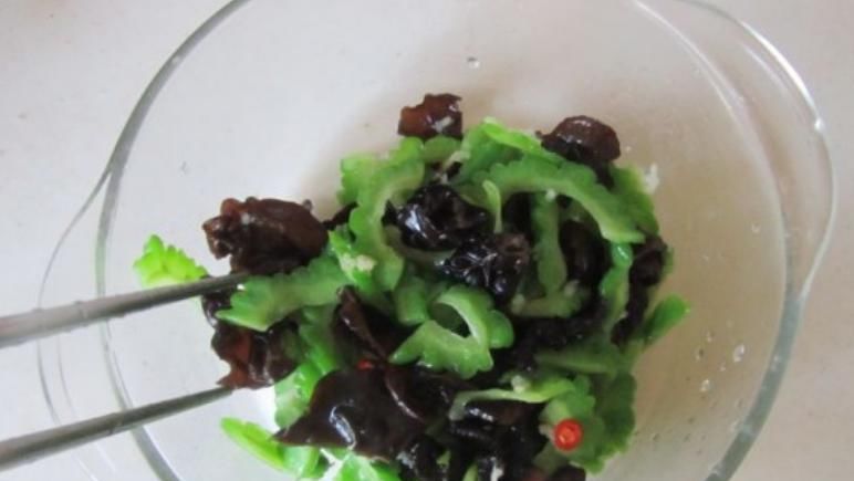 苦味儿|它是脂肪最怕的一道菜，天热要多吃，每周吃三次都嫌少，吃不够！