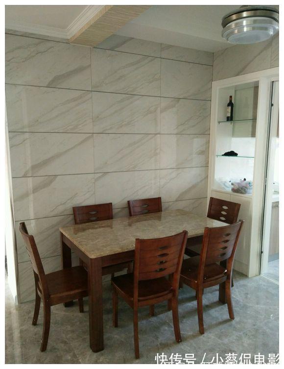 装修|135平装修了5个月，硬装12万不包家具家电，客厅餐厅铺墙砖很大气