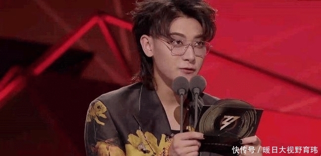 《浪姐2》收官在即,那英表演瑜伽,告别尬舞,黄子韬舞台助力