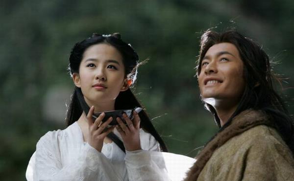 难怪小龙女完全不反抗甄志丙,不是她心动了,你看她在想什么?