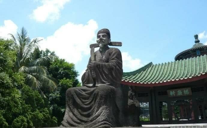 清官|历经4朝,辞过职坐过牢,任过知县当过巡抚,历史上的清官典范,他是谁?