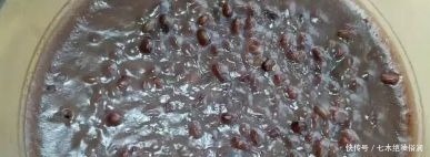 夏天要多吃红豆,别总是煮粥喝,教你个新吃法,好吃又解暑