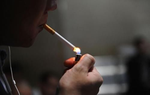 吸烟|得了肺结节到底意味着什么？肺结节用不用手术切除，医生这么说的