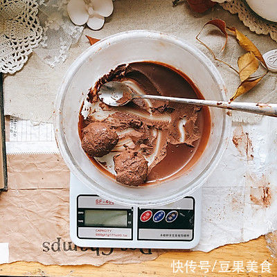 「万无一失」巧克力熔岩蛋糕