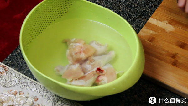 家常|鸡肉的家常做法，一滴油都不要，做法简单味道香，特过瘾