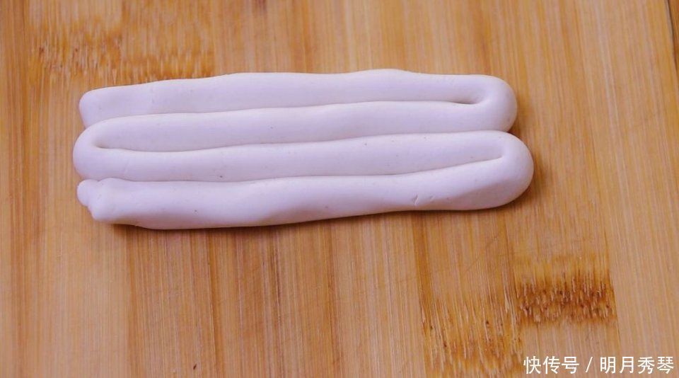 白糖和糯米粉还能这么吃,第一次吃就吃上瘾了,外酥里糯