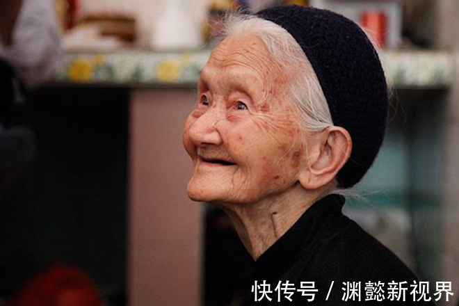 长寿体质|长寿体质的女性,睡前一般有4个好习惯,你若占1个,那么也很好