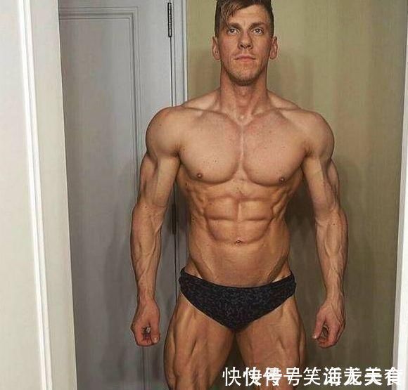 脂肪|26岁健美冠军,小腿突发意外,体脂太低是“原罪”