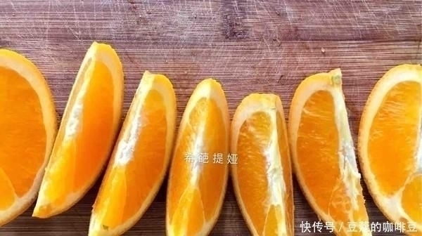 喉咙|嗓子痒总想咳嗽的人，拿它当零食吃，化痰液润喉咙，不懂可惜了