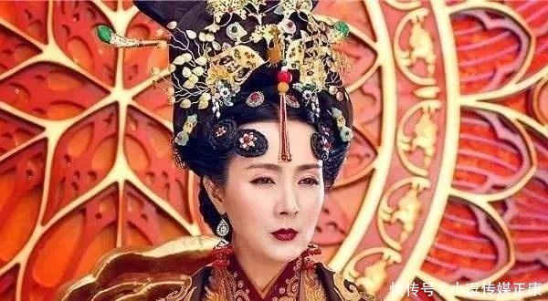 皇后|皇帝去世,皇后不想跟着殉葬,砍下自己的手掌丢进皇帝棺椁中