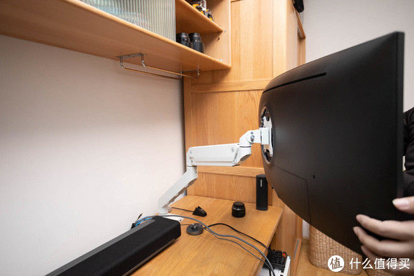 桌面空间|拒绝呆板,我也谈一谈,如何打造灵活多变又舒适安逸的桌面空间