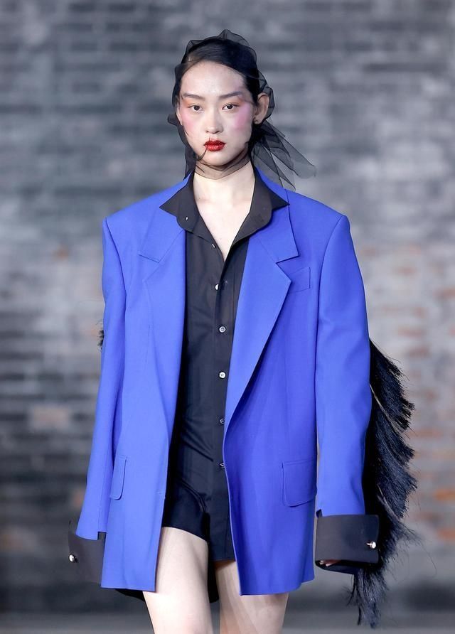 王玉涛|“Beautyberry·王玉涛时装发布会”在京举行