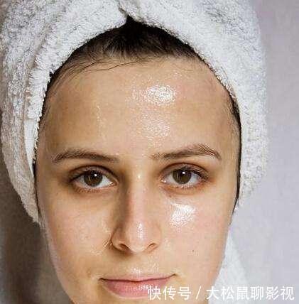 皮肤|毛孔粗大出油快,多半是护肤不对!做好这3点,轻松养出干净脸