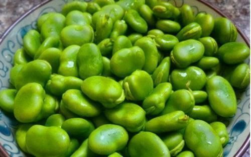 皱纹|女人不想老的快,脸上爬满皱纹,3种食物,淡化色斑,美容又养颜