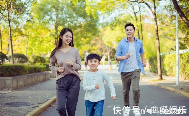 喝水|27岁男子因失眠差点离世,医生:喝水加点它,1个月后失眠自消