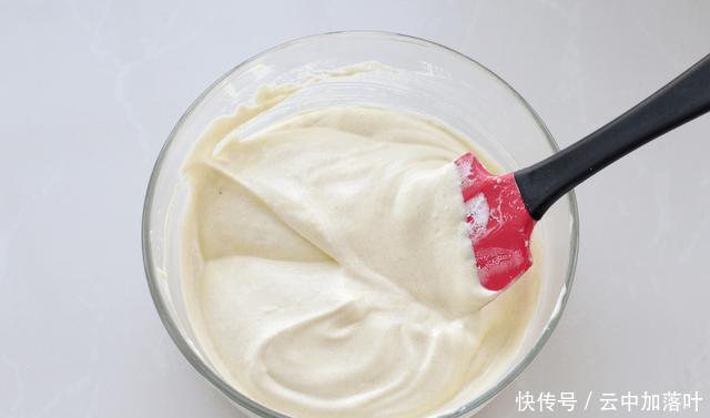 面糊|蛋糕蒸着吃,无水无油又养胃,暄软香甜比烤的还好,简单零失败!