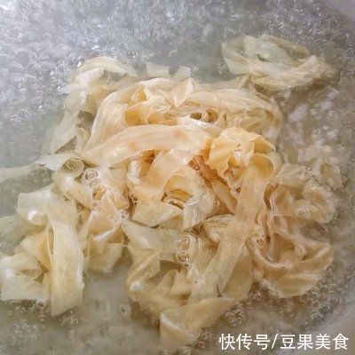 杀菌|减肥也能吃洋葱拌豆皮，不信？看这里