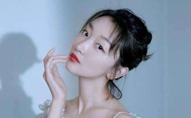 瓜子脸|女人脸型有4种,如果你是第三种,不化妆也好看,一般人只能羡慕