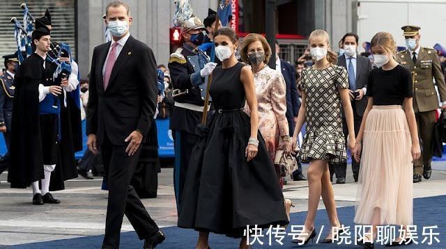 二公主 西班牙莱后母女三人首穿秋冬装!二公主蓝大衣太美,大公主显老气