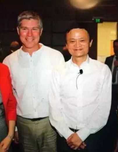 夫妇|当年马云落难时,支援他200块的夫妇,如今怎么样了