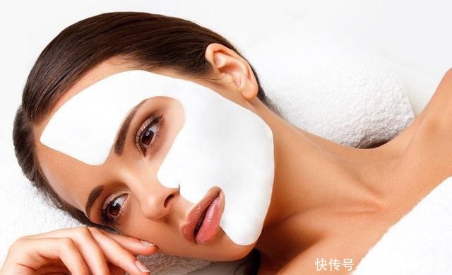 精华|敷面膜时,面膜里面的那张塑料纸别扔了,其实它的用处比面膜都多