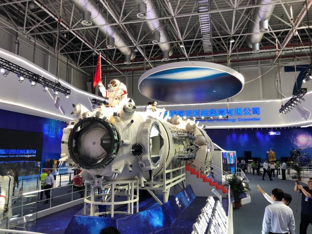 中国空间站即将正式开建，由五大核心部件组成，最终规模达180吨