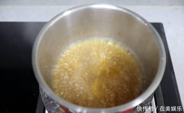 人气焦糖乳酪布丁烧,1杯甜点3个口感,冷藏后的口感赛过冰淇淋