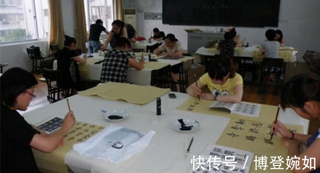 加工|隐形贫困父母:报最贵的班,穿最便宜的衫