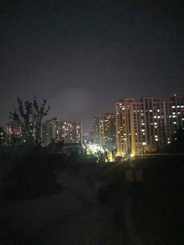 星天|济南的夏日之夜很精彩