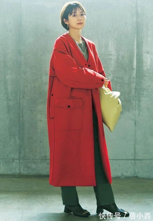 穿搭 经典的“大衣穿搭”,看日本博主搭配技巧就够了,穿起来又暖又美