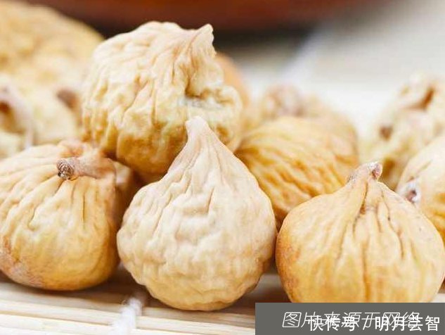 瘦身|女人不想肚子鼓鼓穿衣太难看常吃以下碱性食物,既营养又瘦身