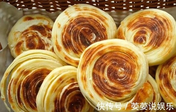 3个鸡蛋，一碗面粉， 做层层酥香的鸡蛋饼，出锅10个不够吃