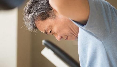 这种便血是大肠癌无疑 别再当成普通的痔疮了 快资讯