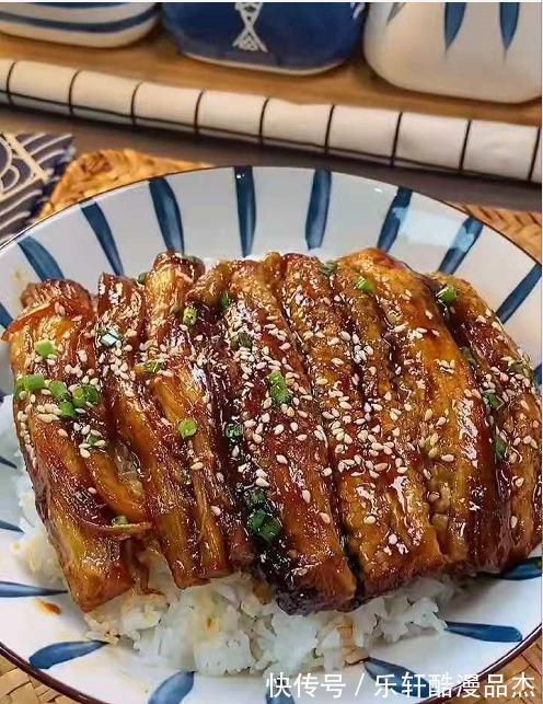 味道|一个紫皮长茄子,做出了肉的味道,还这么香