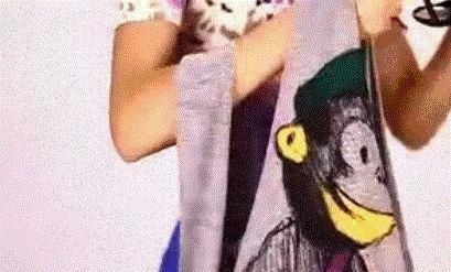 旧衣服千万别扔,聪明女人用它套被子,既省空间又省事!