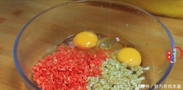 喜欢|早餐,吃包子油条,不如吃此饼,做法懒人,挑食的孩子很喜欢