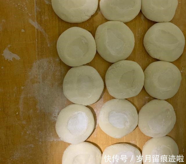 春饼,又薄又筋道,凉了不硬!