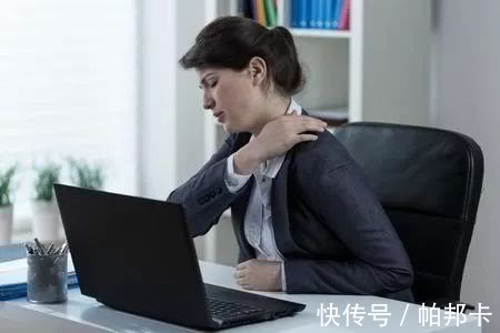 药店|颈椎僵硬、痛的不能抬头?药店最廉价的一味药,一试就好!