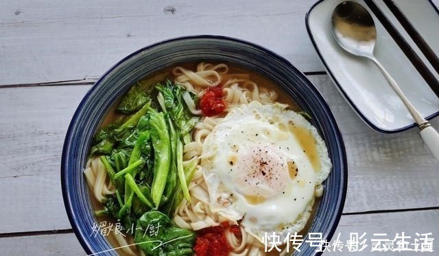 50岁阿姨一日三餐只有一盘，一天吃够12种食物，这样做简单又丰富！