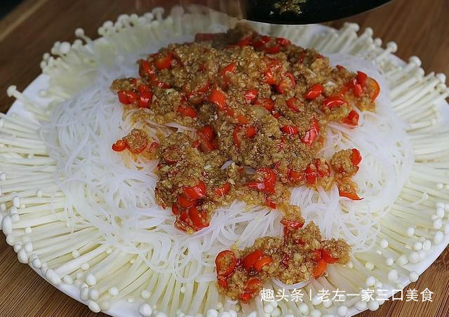 金针菇|自从学会粉丝这么做,老公天天抢着吃,香辣美味,给红烧肉都不换