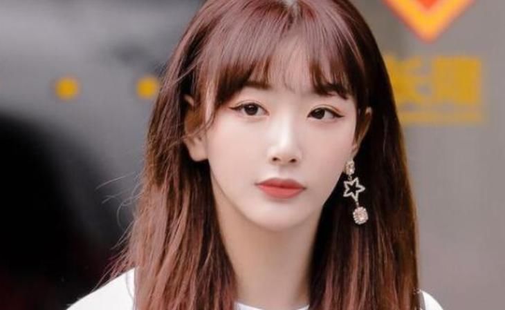 选手|同时期出道,8年后一个是导师,一个却是学员,脸上表情太真实