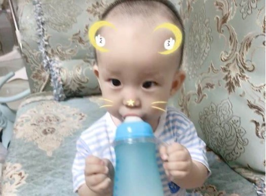 婆婆|双胞胎出生后,一个吃母乳,一个喝奶粉,5个月后差别不是一般大