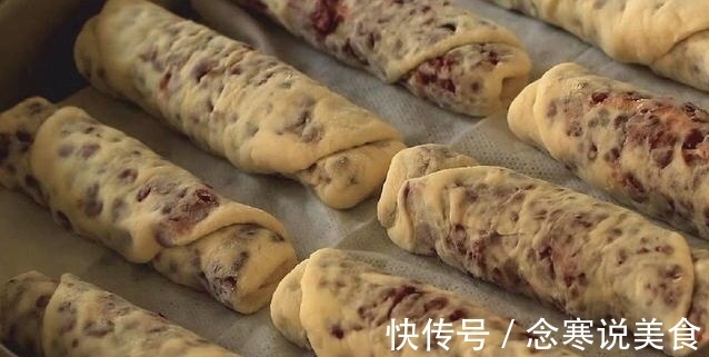 面粉不要再做馒头了，教你如此做，香甜软糯，比面包还松软