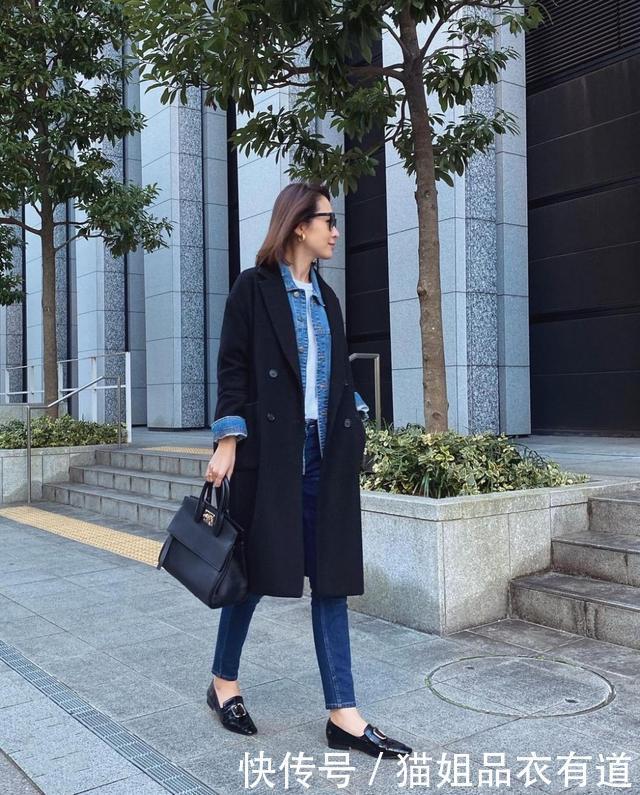 大衣配针织衫虽然经典,但前提是选对裤装,这3种日本博主抢着穿