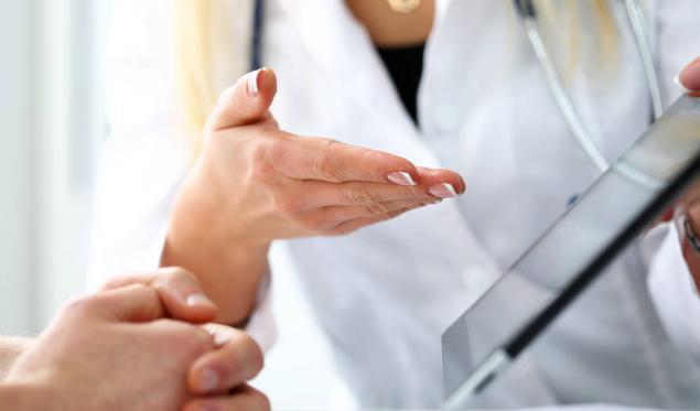 阿司匹林|60岁以上如何预防心梗脑梗?做好5件事,比吃阿司匹林更重要