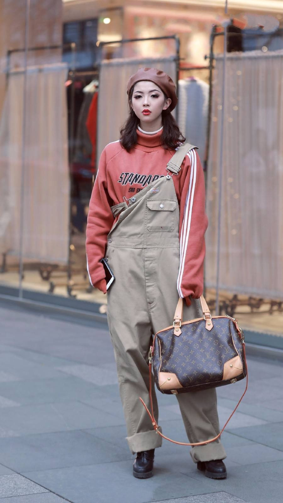 清纯|小姐姐这身穿搭真的是个性十足, 又不失清纯可爱