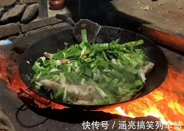 大山深处，7旬老人的“下酒菜”，每星期吃一顿，馋的人流口水
